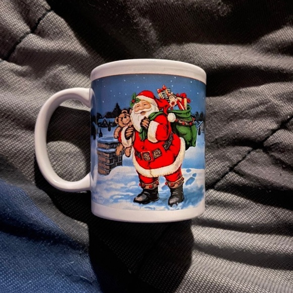 Santa mug - Picture 2 of 3